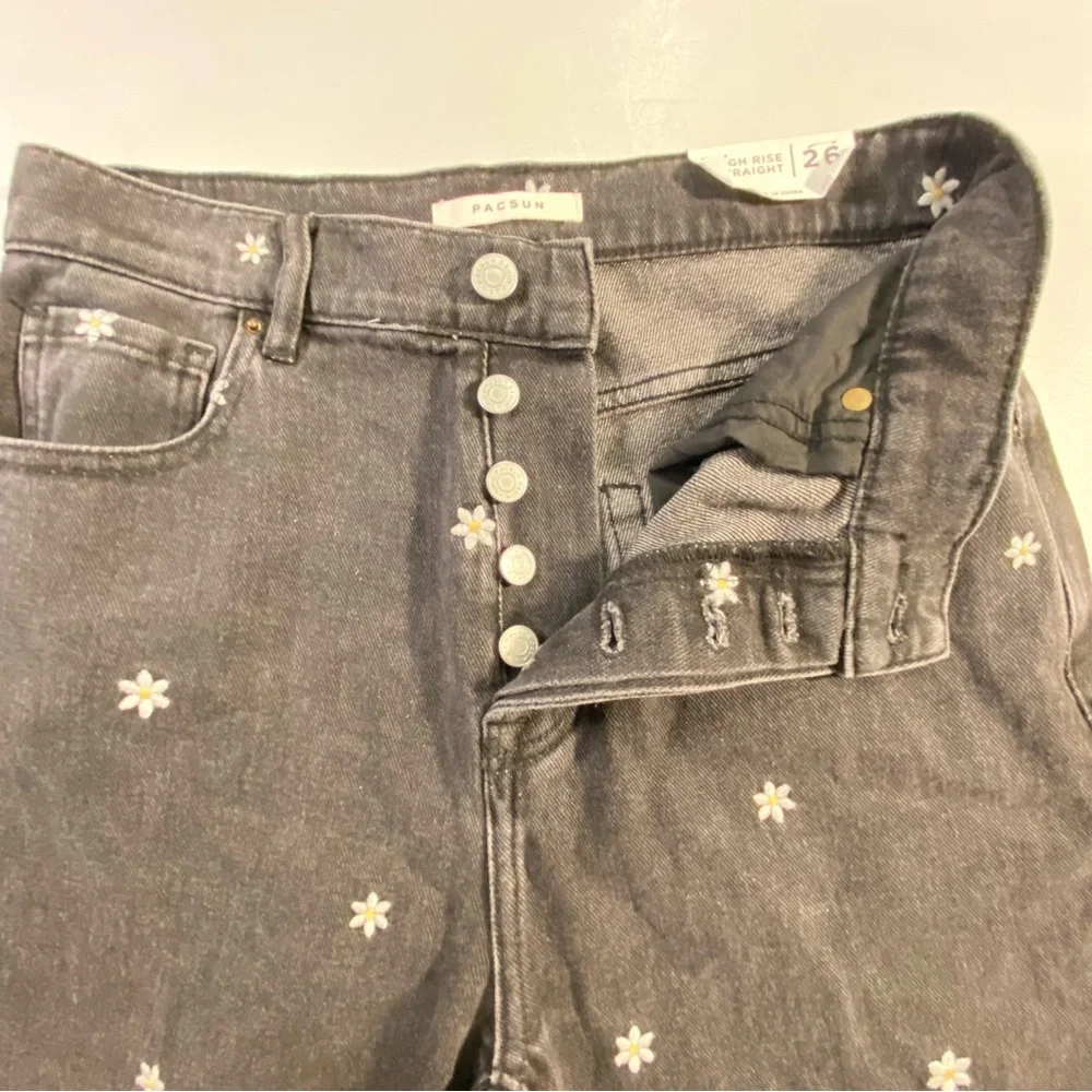 PacSun Highrise Straight Leg Black Embroidered Daisy Floral Jeans size 26 2 - Picture 14 of 14
